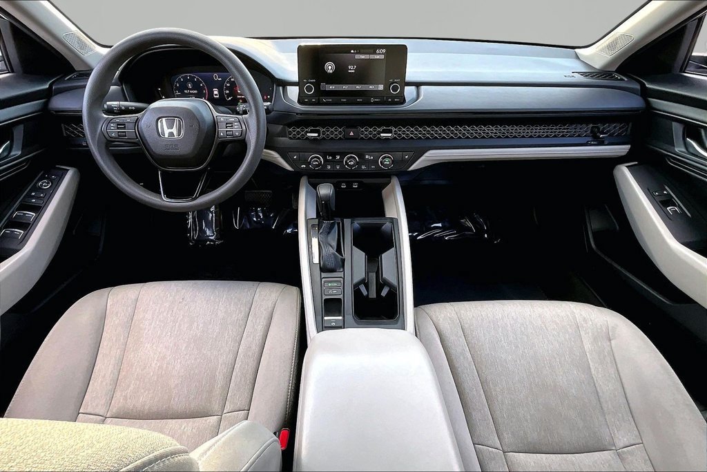 Used 2024 Honda Accord EX image 8