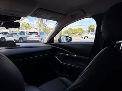 Used 2022 MAZDA CX-30 AWD 2.5 S w/ Select Package image 17