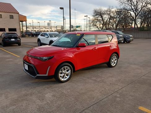 Used 2024 Kia Soul LX w/ Option Group 015 image 1