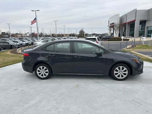 Used 2024 Toyota Corolla LE image 11