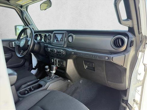 Used 2021 Jeep Wrangler Unlimited Sport AWD/4WD image 12
