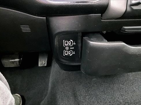 Used 2019 RAM 1500 Big Horn AWD/4WD image 19
