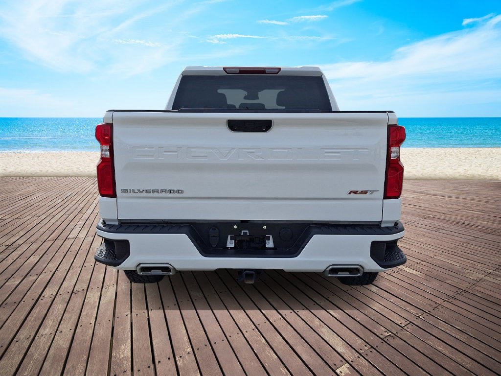 Used 2025 Chevrolet Silverado 1500 RST w/ Z71 Off-Road Package AWD/4WD image 5