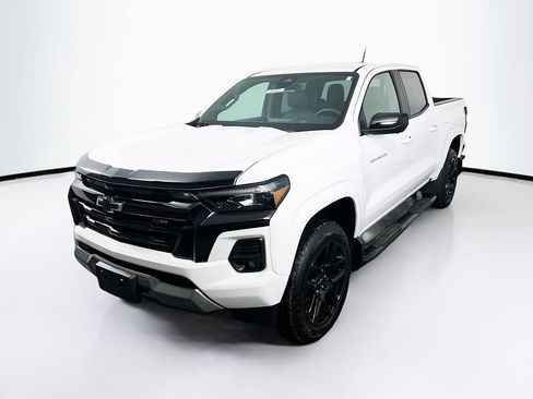 Certified 2025 Chevrolet Colorado Z71 w/ Technology Package image 3