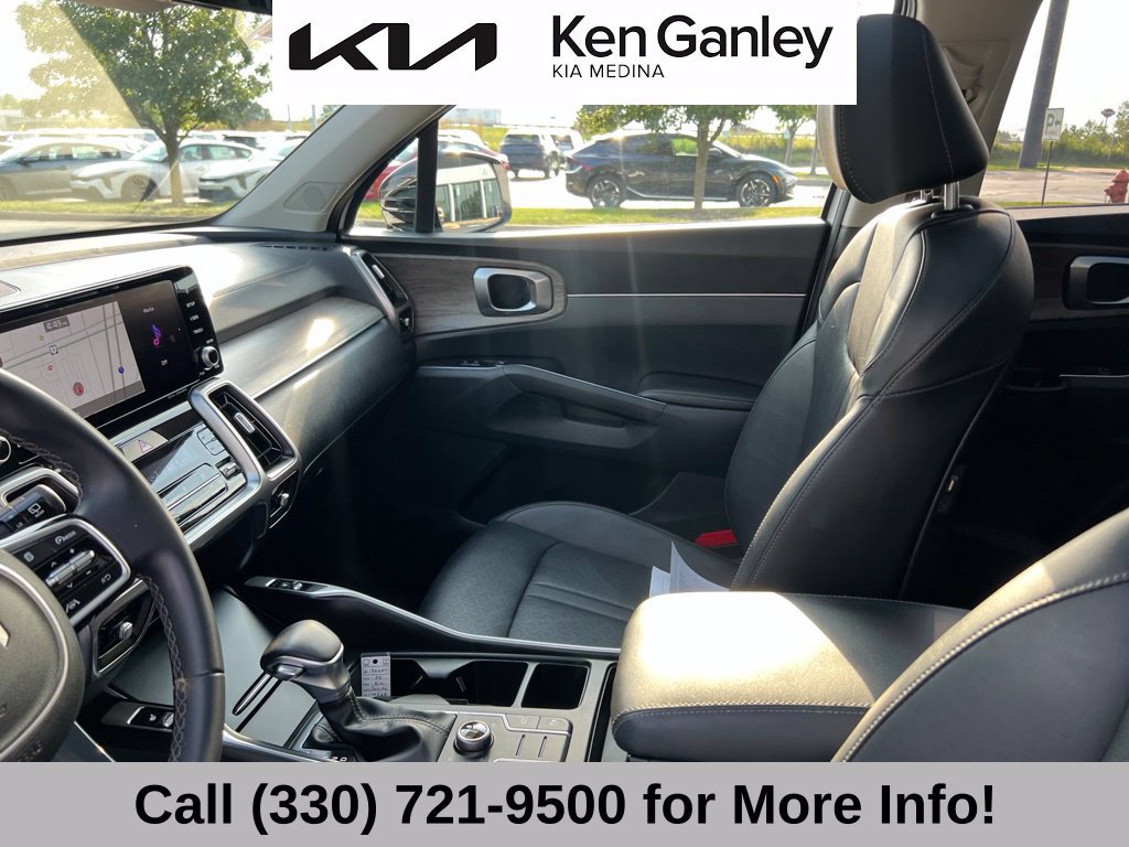 Certified 2023 Kia Sorento S w/ Panoramic Sunroof Package AWD/4WD image 39