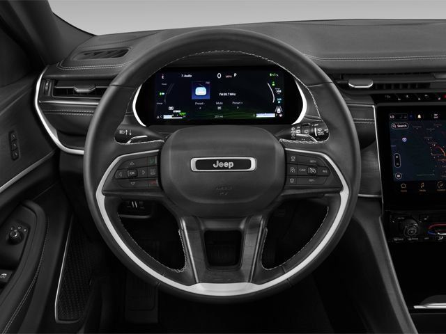 Used 2024 Jeep Grand Cherokee Trailhawk w/ Advanced Protech Group II AWD/4WD image 8