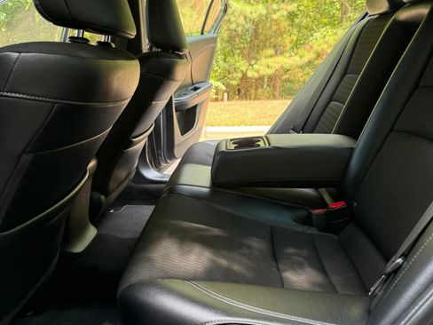 Used 2017 Honda Accord Sport image 11