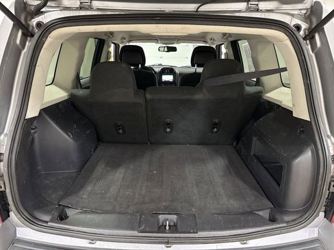 Used 2016 Jeep Patriot Latitude image 21