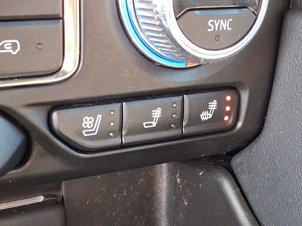 Used 2023 GMC Yukon XL AT4 AWD/4WD image 25