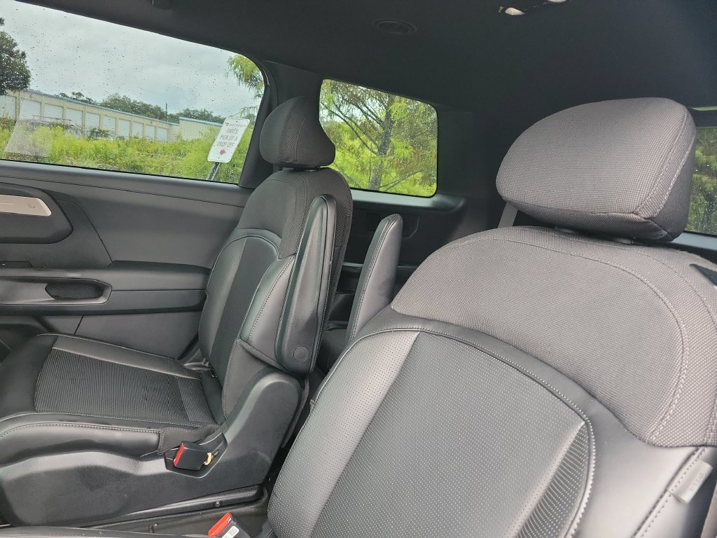 Used 2027 Kia Telluride S w/ Towing Package FWD image 25