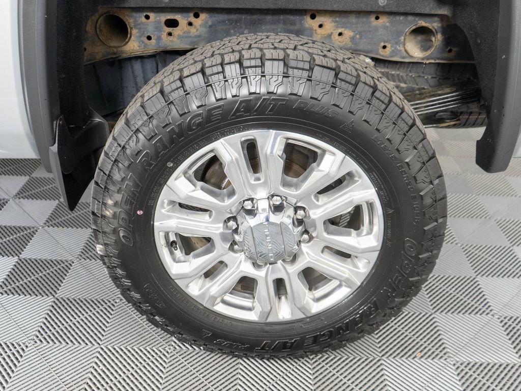Used 2018 GMC Sierra 2500 Denali w/ Duramax Plus Package AWD/4WD image 29