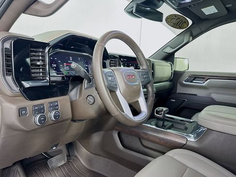 Used 2025 GMC Sierra 1500 SLT w/ SLT Premium Plus Package AWD/4WD image 12