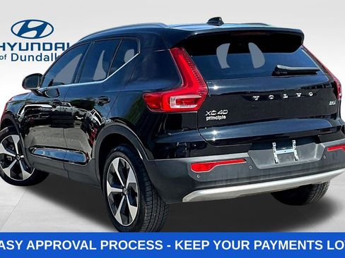 Used 2024 Volvo XC40 B5 Plus AWD/4WD image 5