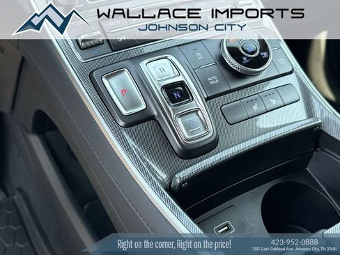 Used 2023 Hyundai Santa Fe SEL w/ Premium Package AWD/4WD image 18