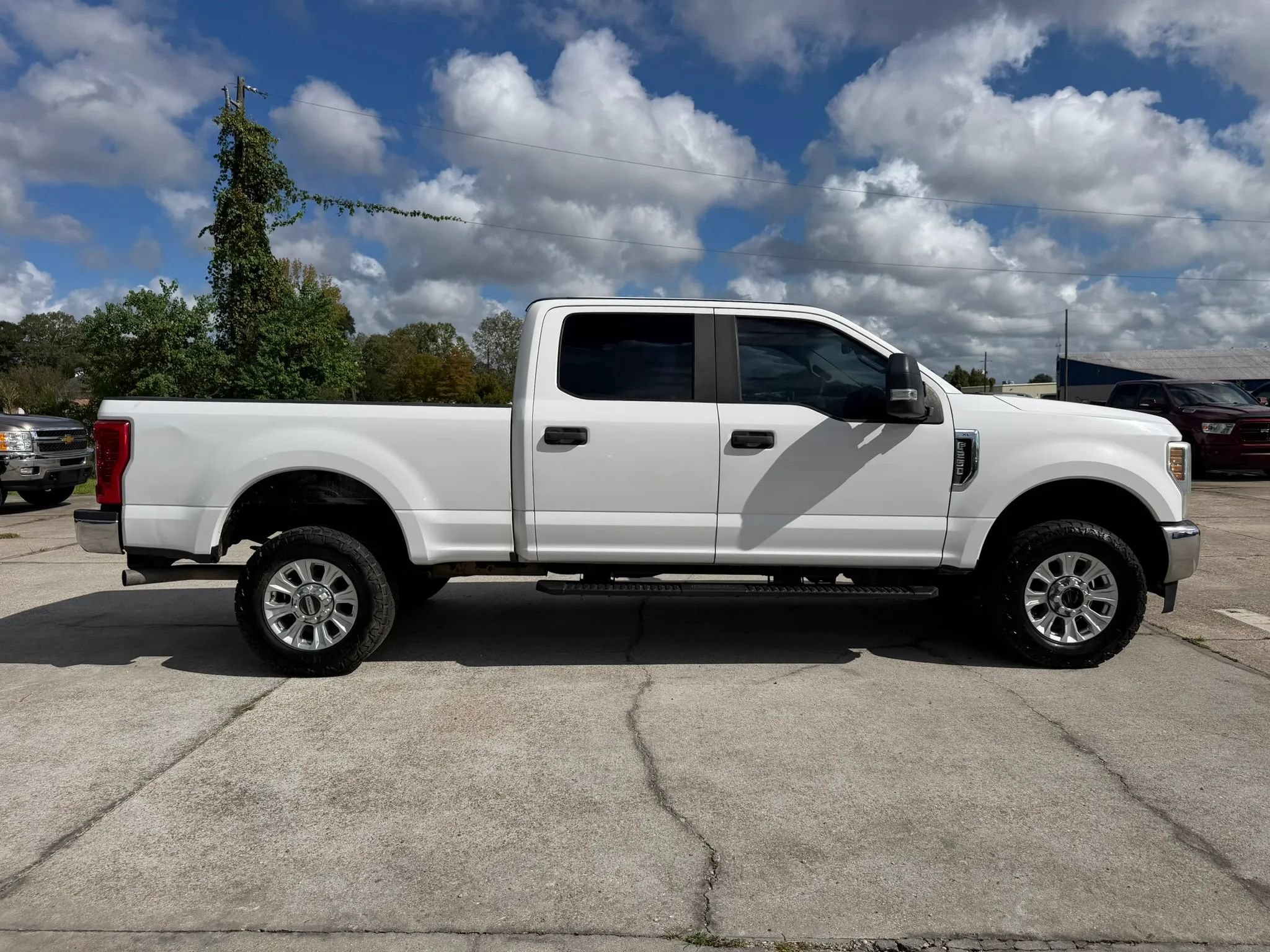Used 2019 Ford F250 XL w/ Power Equipment Group AWD/4WD image 7