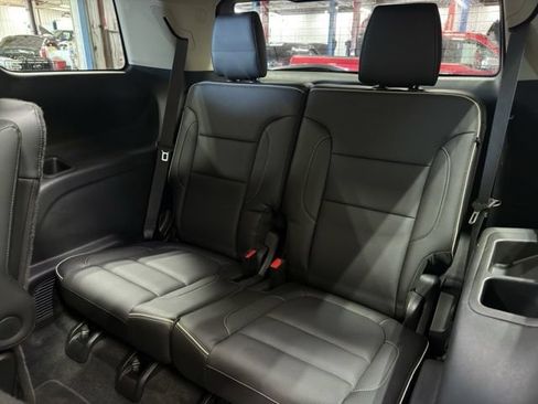 Used 2019 GMC Acadia Denali w/ Technology Package AWD/4WD image 24