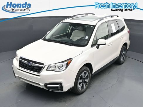 Used 2018 Subaru Forester 2.5i Premium w/ All-Weather Package AWD/4WD image 16