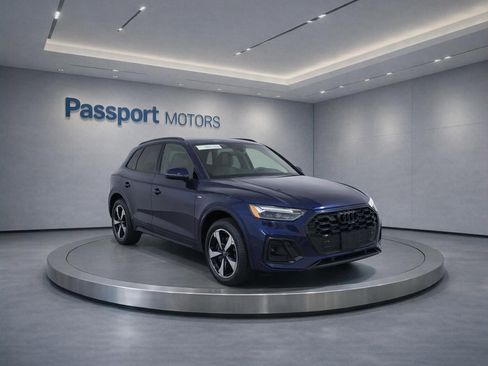 Used 2022 Audi Q5 2.0T Premium Plus w/ Premium Plus Package AWD/4WD image 3