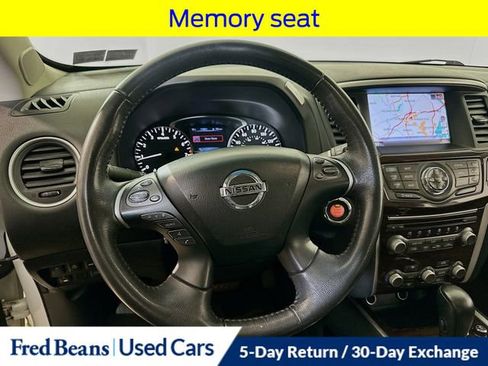 Used 2015 Nissan Pathfinder Platinum image 15