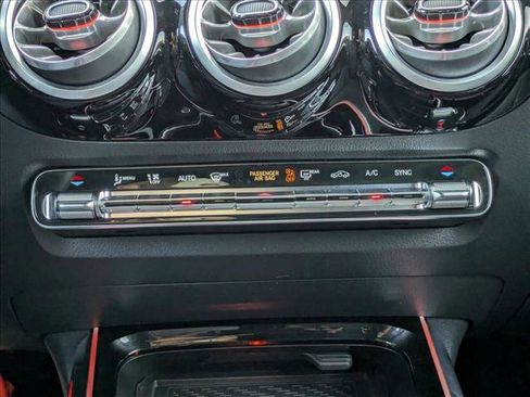 Certified 2025 Mercedes-Benz GLA 250 image 15