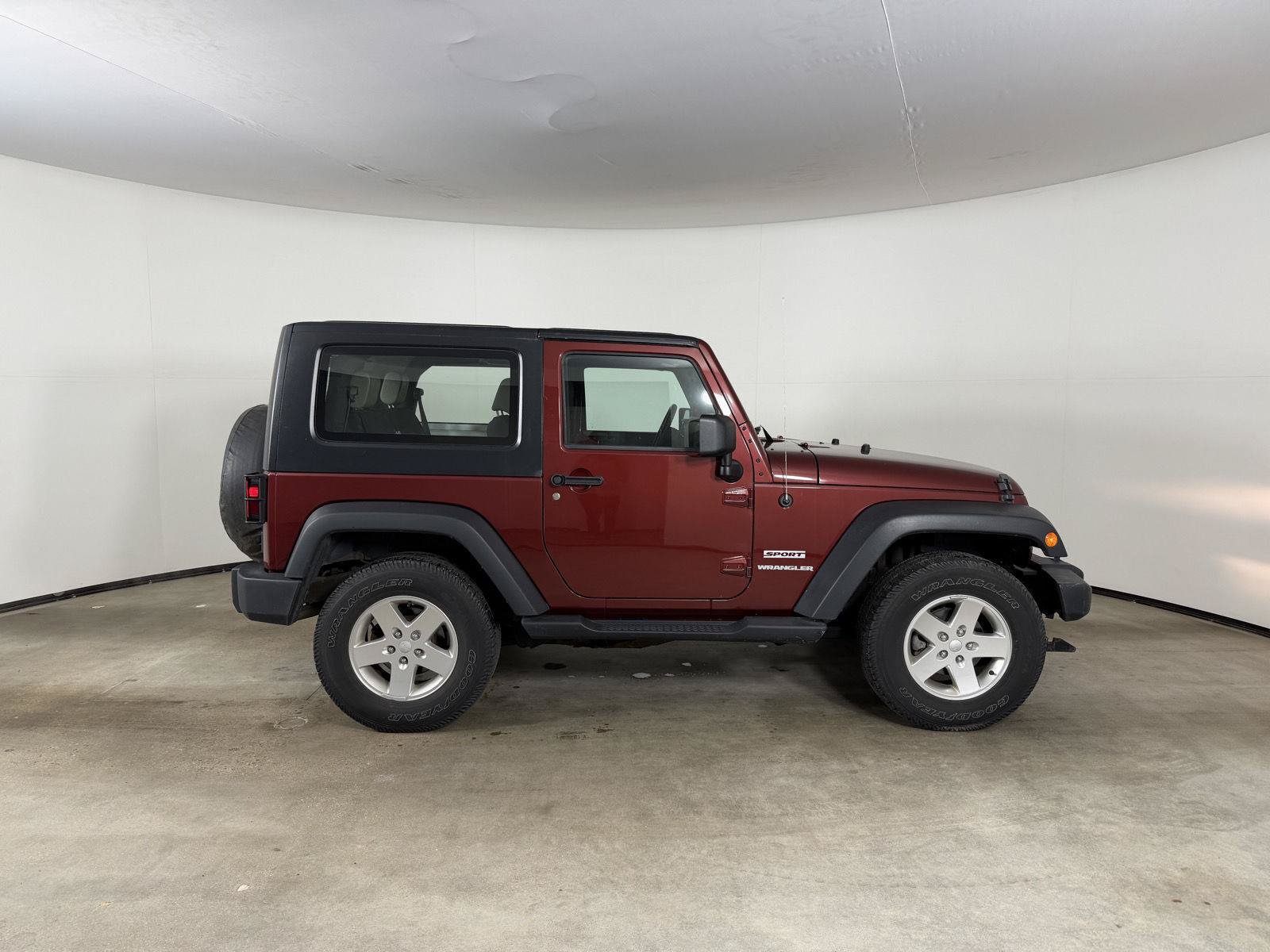 Used 2010 Jeep Wrangler Sport AWD/4WD image 6