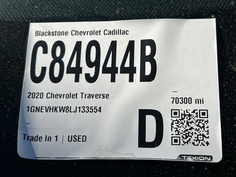 Used 2020 Chevrolet Traverse LT w/ LT Premium Package AWD/4WD image 3