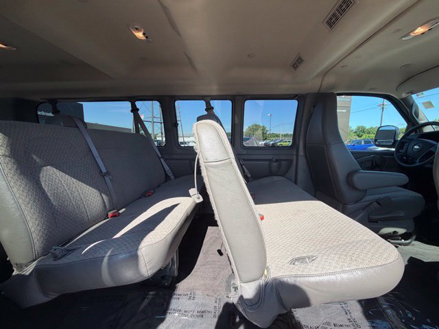 Used 2025 Chevrolet Express 3500 LT w/ LT Preferred Equipment Group RWD image 24