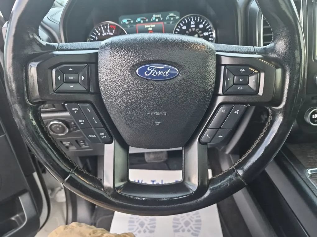 Used 2018 Ford Expedition Limited w/ Equipment Group 301A AWD/4WD image 5