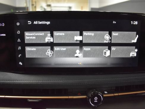 Certified 2023 Nissan Ariya AWD/4WD image 26