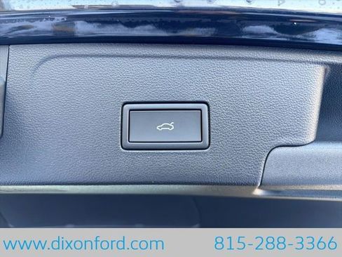 New 2026 Volkswagen Atlas Cross Sport SE image 26