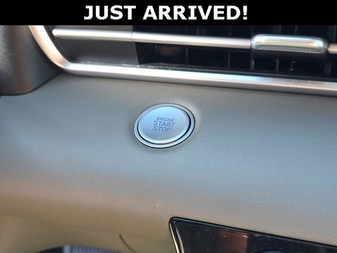 Certified 2022 Hyundai Elantra Blue image 13