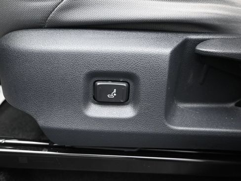 Used 2025 Toyota Tacoma SR5 RWD image 11