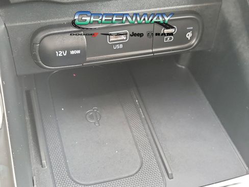 Used 2025 Kia Telluride S image 25