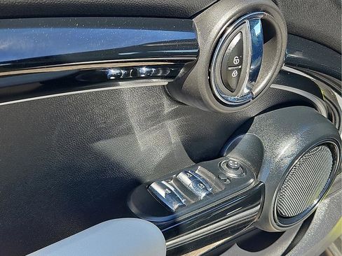 Used 2022 MINI Cooper S w/ Signature Upholstery Package image 10