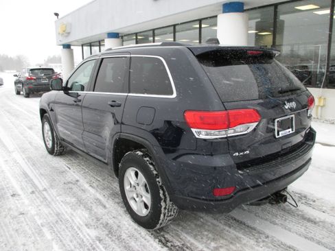 Used 2016 Jeep Grand Cherokee Laredo w/ Quick Order Package 23E image 3