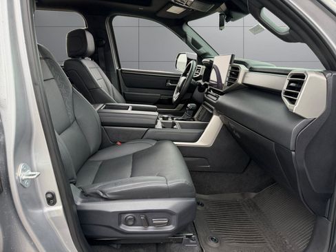 Used 2025 Toyota Tundra Limited w/ TRD Off-Road Package image 7