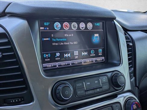 Used 2017 Chevrolet Suburban LT image 13