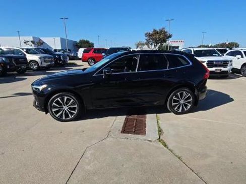 Used 2022 Volvo XC60 B5 Momentum w/ Climate Package AWD/4WD image 35