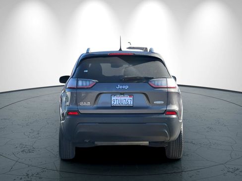 Used 2019 Jeep Cherokee Latitude Plus image 5