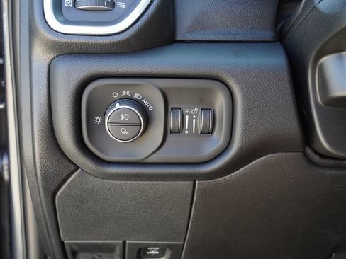 New 2026 RAM 2500 Laramie w/ Night Edition AWD/4WD image 21