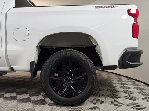 Used 2023 Chevrolet Silverado 1500 Custom Trail Boss AWD/4WD image 28