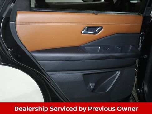 Certified 2024 Nissan Pathfinder Platinum AWD/4WD image 15