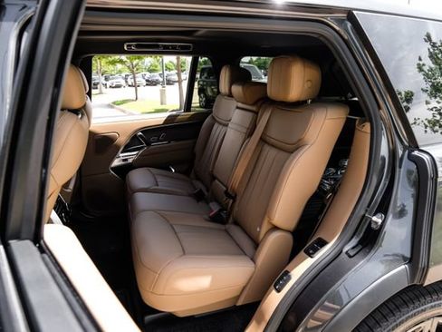 New 2026 Land Rover Range Rover Long Wheelbase SE AWD/4WD image 49