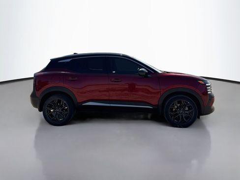 Used 2025 Nissan Kicks SR FWD image 8