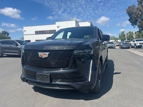 Used 2023 Cadillac Escalade Sport AWD/4WD image 5