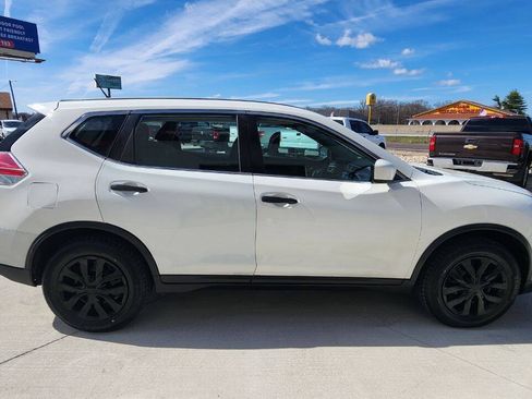 Used 2016 Nissan Rogue S FWD image 7