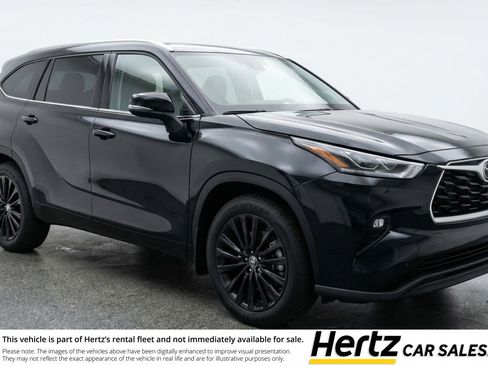 Used 2025 Toyota Highlander XSE image 1