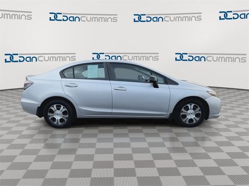 Used 2013 Honda Civic Hybrid Sedan image 9