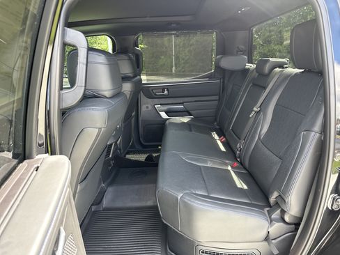Used 2024 Toyota Tundra Platinum AWD/4WD image 31