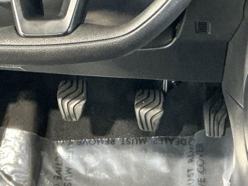 Used 2024 Nissan Versa S image 16